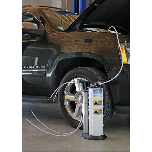 Mityvac 7201 Fluid Evacuator Plus, Manual, 2.3 Gal. (8.8 L) Reservoir