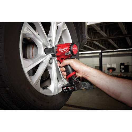 Milwaukee 2554-22 M12 Fuel Stubby Impact Wrench Kit