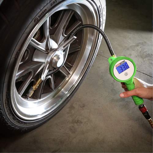 GREAT NECK 24412 Digital Tire Inflator
