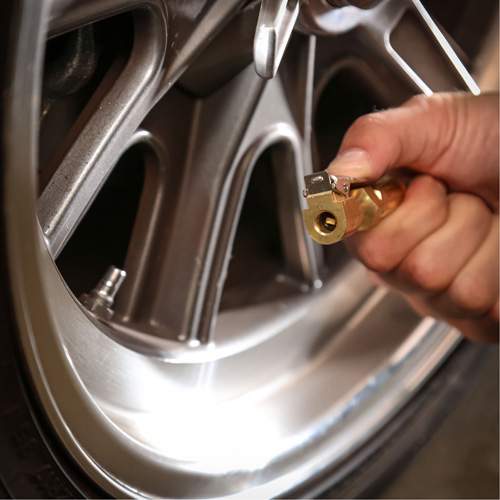 GREAT NECK 24412 Digital Tire Inflator