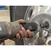 Lisle 13550 33mm Truck Lug Nut Install & Remover Socket Set