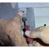 Lisle 35140 Pocket Plastic Clip Remover